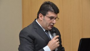 Bülbül, Erzincan'da yapılan "Trabzon-Erzincan Demiryolu" konulu toplantıyı değerlendirdi