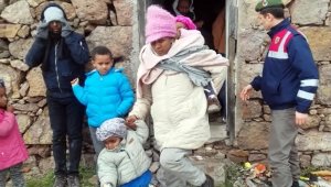 Çanakkale'de 43 kaçak yabancı uyruklu yakalandı