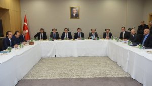 Erzincan-Trabzon demiryolu projesi masaya yatırıldı
