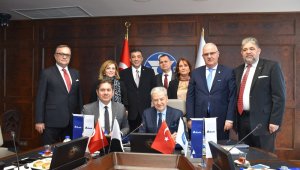 İzmir Ticaret Odası üyelerine kredi kolaylığı