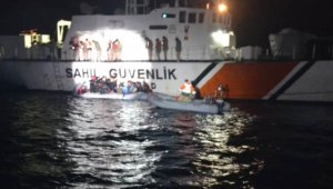 Kuşadası Körfezi'nde 49 kaçak göçmen yakalandı