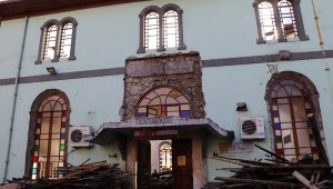 Rize'de tarihi cami parça parça sökülüyor