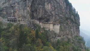 Sümela Manastırı'nı ABD'li NATO askerleri yağmalamış