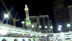 Kabe'ye gökdelen kuşatması