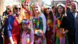 Sakız'da karnaval coşkusu