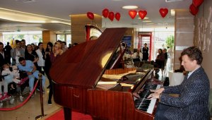 Türkiye hayranı ünlü Fransız piyanist Samsun'da