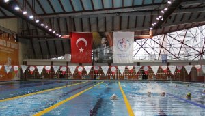 Yüzme Milli Takımı'nın Mersin kampı sona erdi