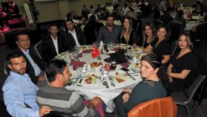 Çeşmeli denizciler geleneksel yemekte buluştu