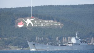 Rus savaş gemisi Çanakkale Boğazı'ndan geçti