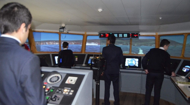Trabzon'dan İstanbul Boğazı'nı geçiyorlar
