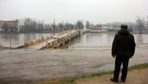 Tunca Nehri'nde 'turuncu' alarm devam ediyor