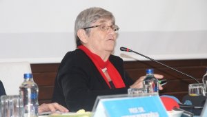 Prof. Dr. Canan Karatay: "Bana inanmayın ama deneyin"