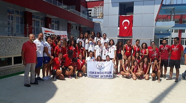 İskenderun Yüzme İhtisas Türkiye şampiyonu oldu
