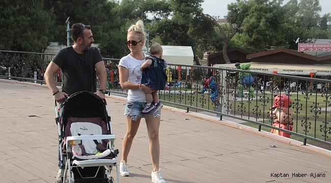Yaya olarak girdikleri plajda 12 TL'lik otopark ücreti ödediler