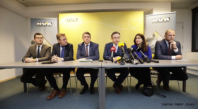 Belçika'da hükümet krizi derinleşti