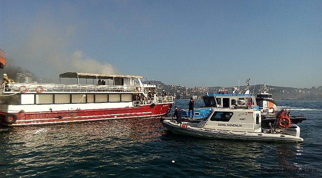 Tur teknesindeki can pazarı kamerada