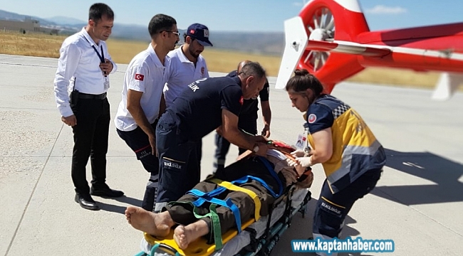 Kayalıktan yuvarlanan yaşlı adam, ambulans helikopterle kurtarıldı