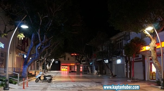 Bodrum sokakları karanlıktan kurtuldu