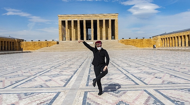 Ankaralı dansçılar Atatürk için dans etti