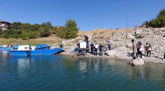 Baraj ve göletlere yavru balık bırakıldı