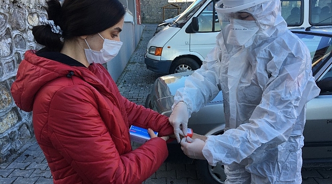 Pozitif vakalar ile temaslılara bileklik takma uygulaması başladı