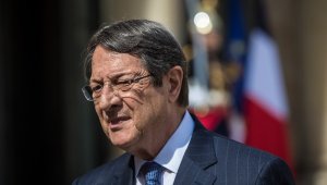 "Altın Pasaport" skandalı Anastasiadis'i köşeye sıkıştırdı