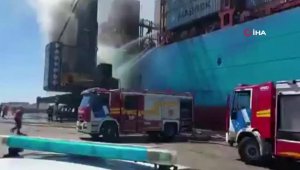 Buenos Aires Limanı'nda korkutan yangın