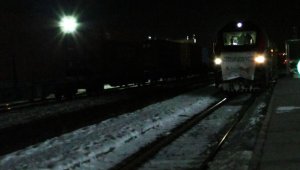 Çin'e bor taşıyan ihracat treni sınır kenti Kars'a geldi