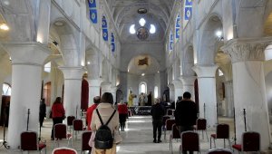 Çeşme'de Aya Haralambos anısına ayin