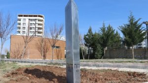 Şanlıurfalılar geri istedikleri metal bloka yeniden kavuştu