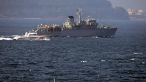 Yunan mayın tarama gemisi Çanakkale Boğazı'ndan geçti