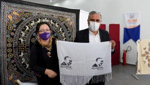 Bereketli Eller Rüzgarı Kadın Kooperatifi el sanatları sergisi