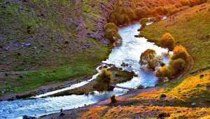 Hurman Çayı manzarasıyla hayran bırakıyor