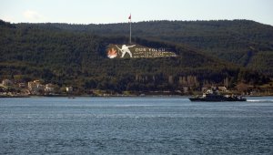 Yunan savaş gemisi, Çanakkale Boğazı'ndan geçti