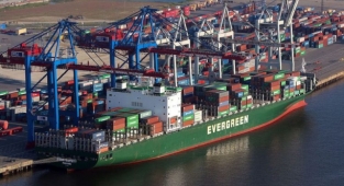 Evergreen 24 konteyner gemisi sipariş etti!
