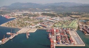 Gemlik esnafı gemicilerin karaya çıkmasını istiyor!
