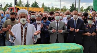 Kaptan Ahmet Akdeniz'e son görev...