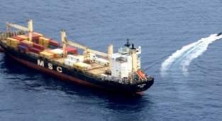 Gine Körfezi'nde korsan saldırısı: Rus donanması kurtardı!