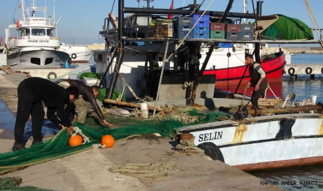 Fırtına geçti, balıkçılar Akdeniz'e açıldı
