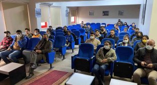 Denizcilik Fakültesi'nde tersanecilik ve gemi inşa sektörü anlatıldı