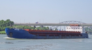 Ukrayna Türk gemisini Mariupol'da vurdu