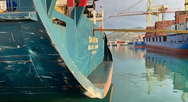 Rus kargo gemisi, Türk konteyner gemisiyle çatıştı