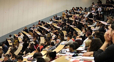Üniversiteler Nisan'da açılacak mı? Üniversiteler ne zaman açılacak? YÖK'ten yüz yüze eğitim açıklaması